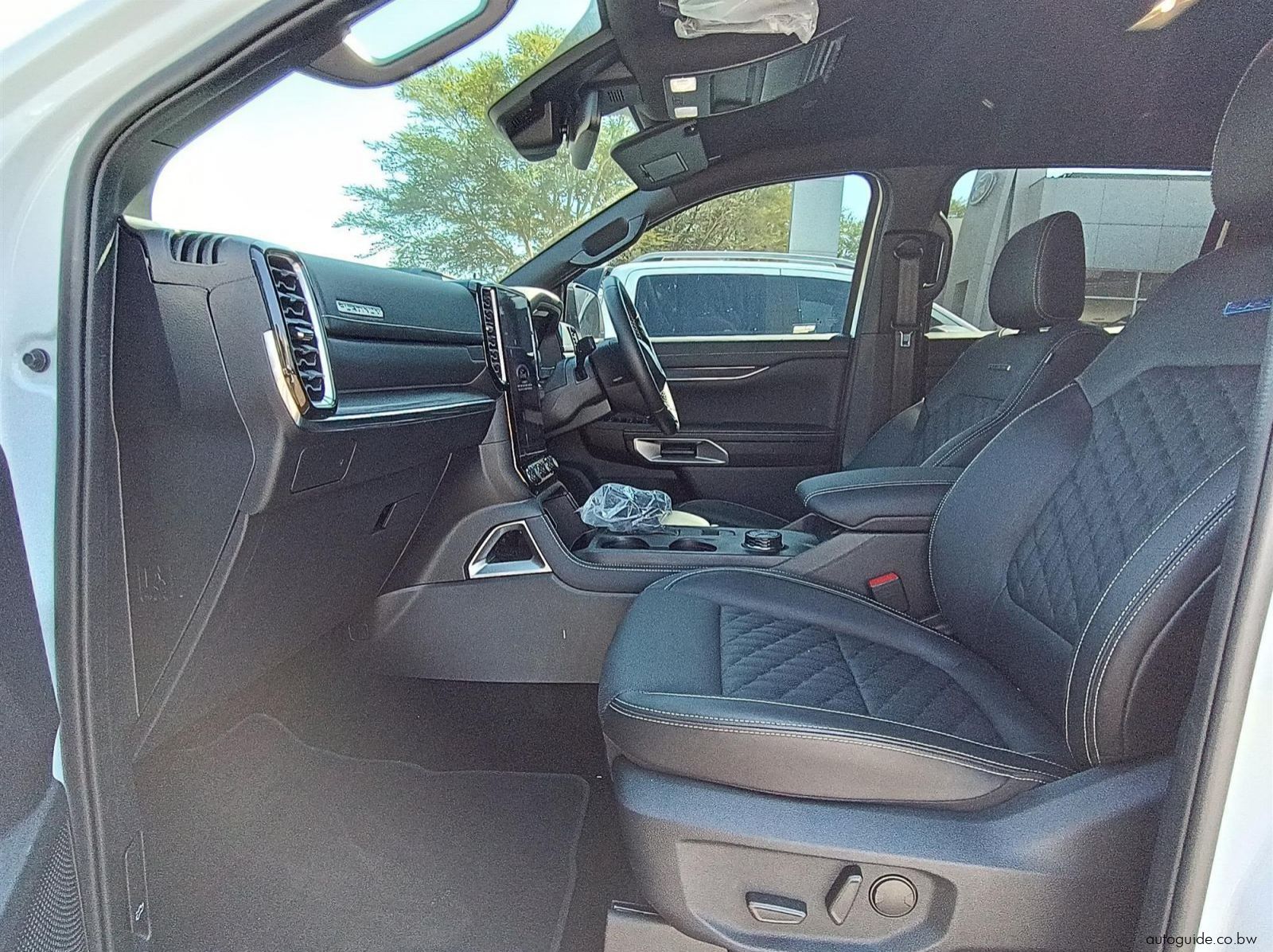 2025 Ford Ranger Platinum 3.0L V6 pictures