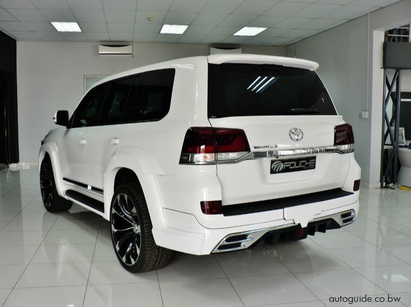 2018 Toyota Land Cruiser 200 Series V8 VX pictures