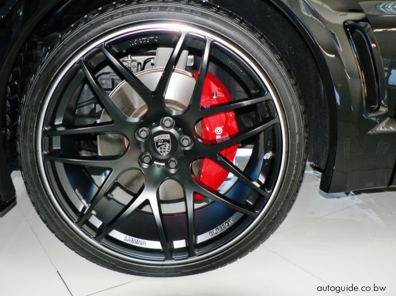 2018 Land Rover Range Rover Lumma CLR RS pictures