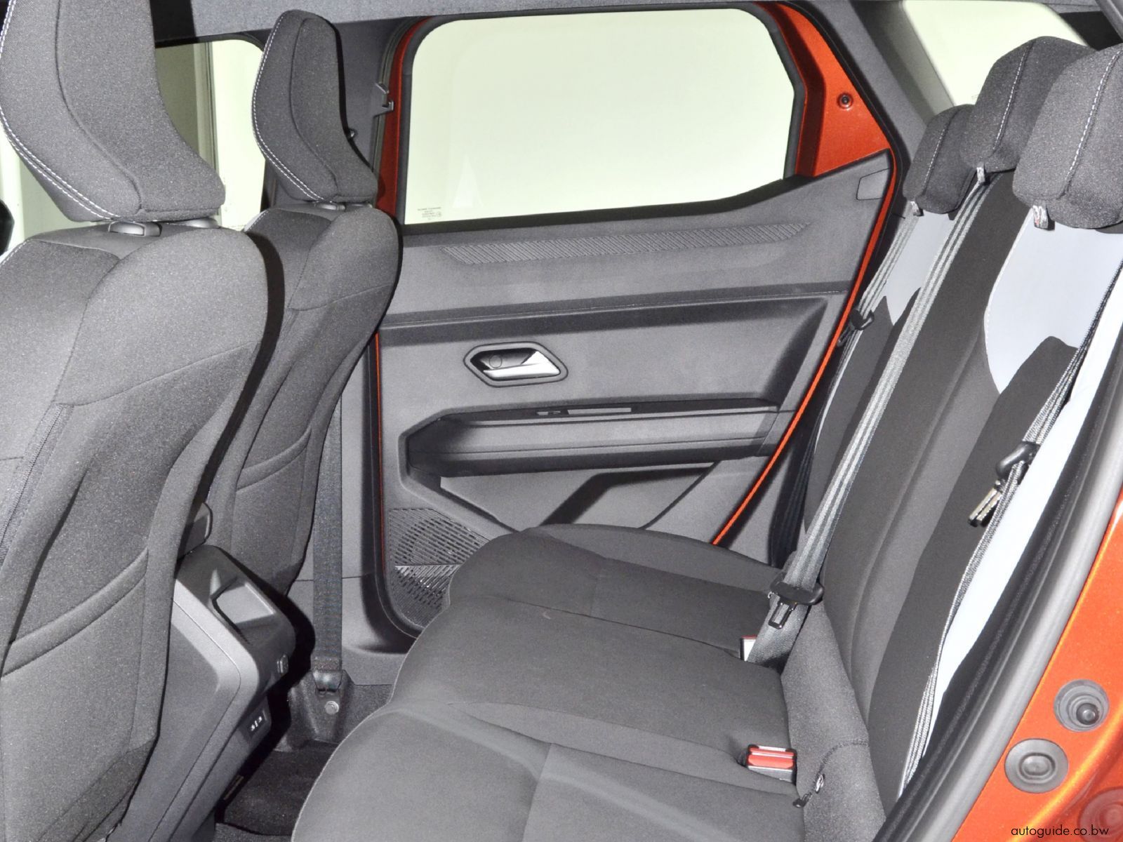 2025 Renault Duster Intens 7 Speed EDC - 4x2 photo