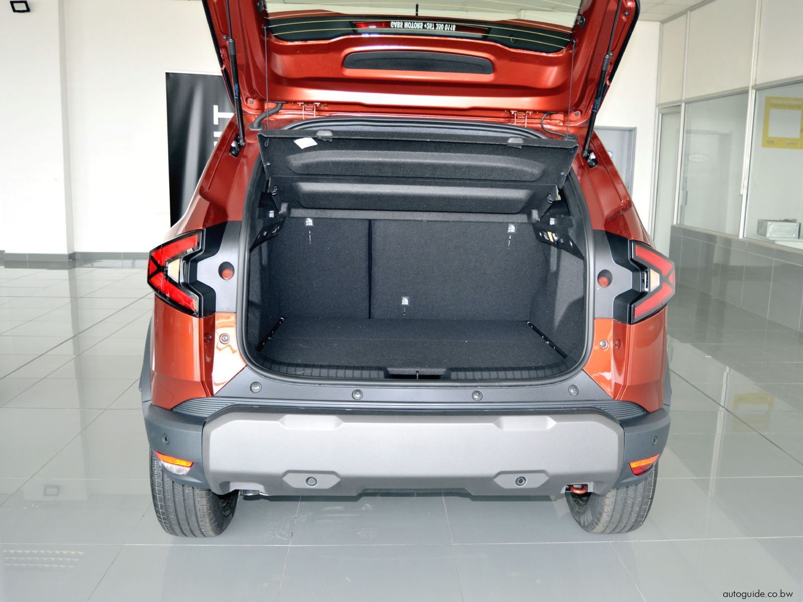 2025 Renault Duster Intens 7 Speed EDC - 4x2 photo