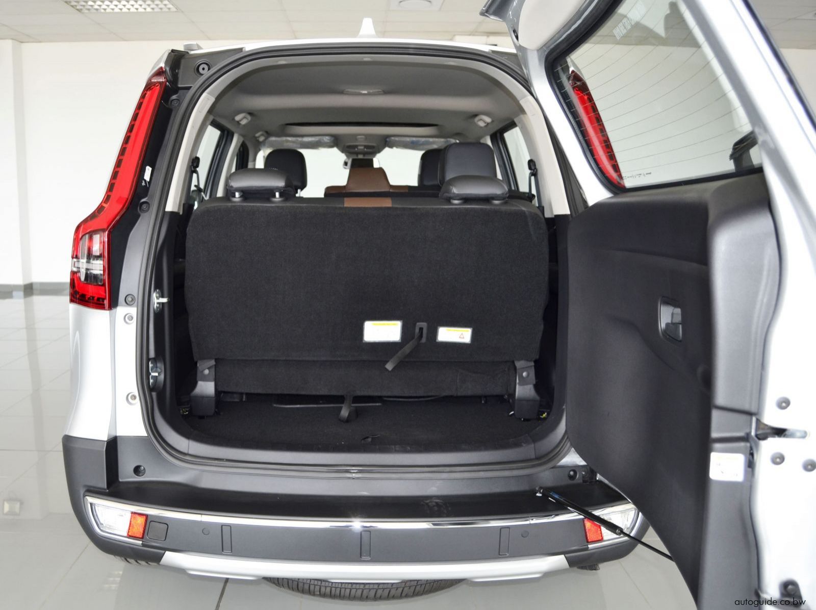 2025 Mahindra Scorpio N 4Xplor - 7 Seater pictures