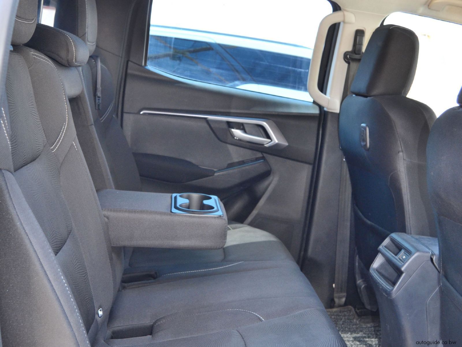 2024 Isuzu D-Max LS photo