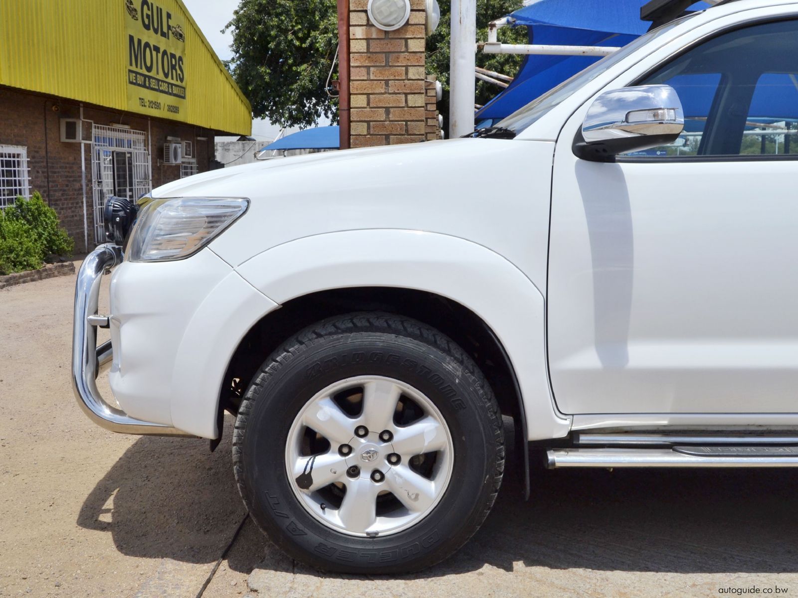 2011 Toyota Hilux vvti photo