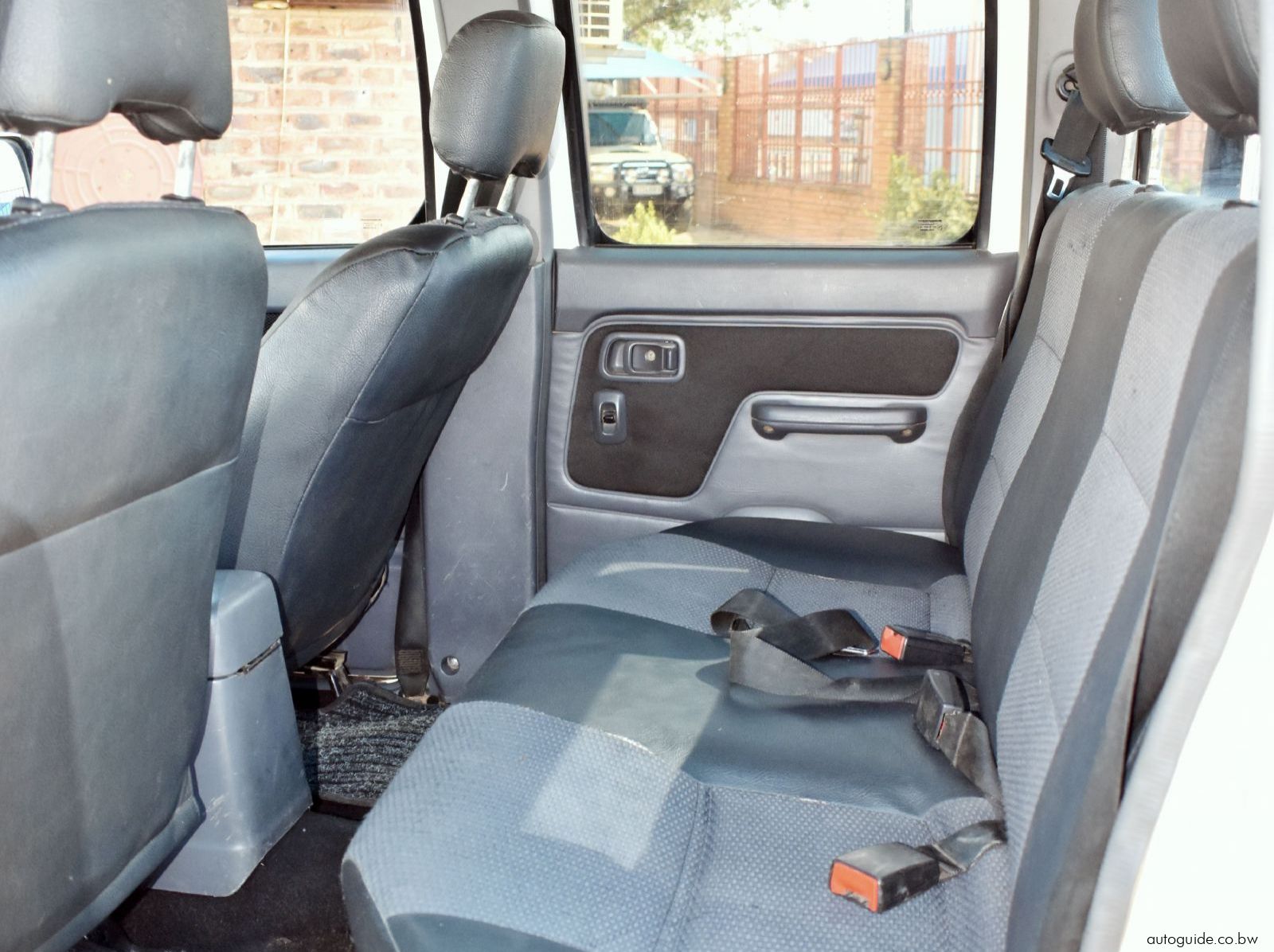 2014 Nissan NP300 Hardbody pictures