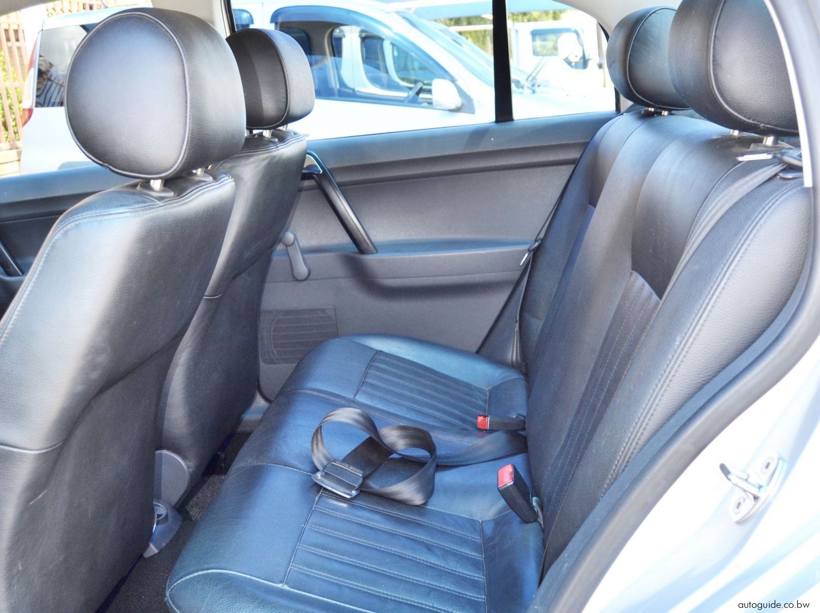 2014 Volkswagen Polo Vivo pictures