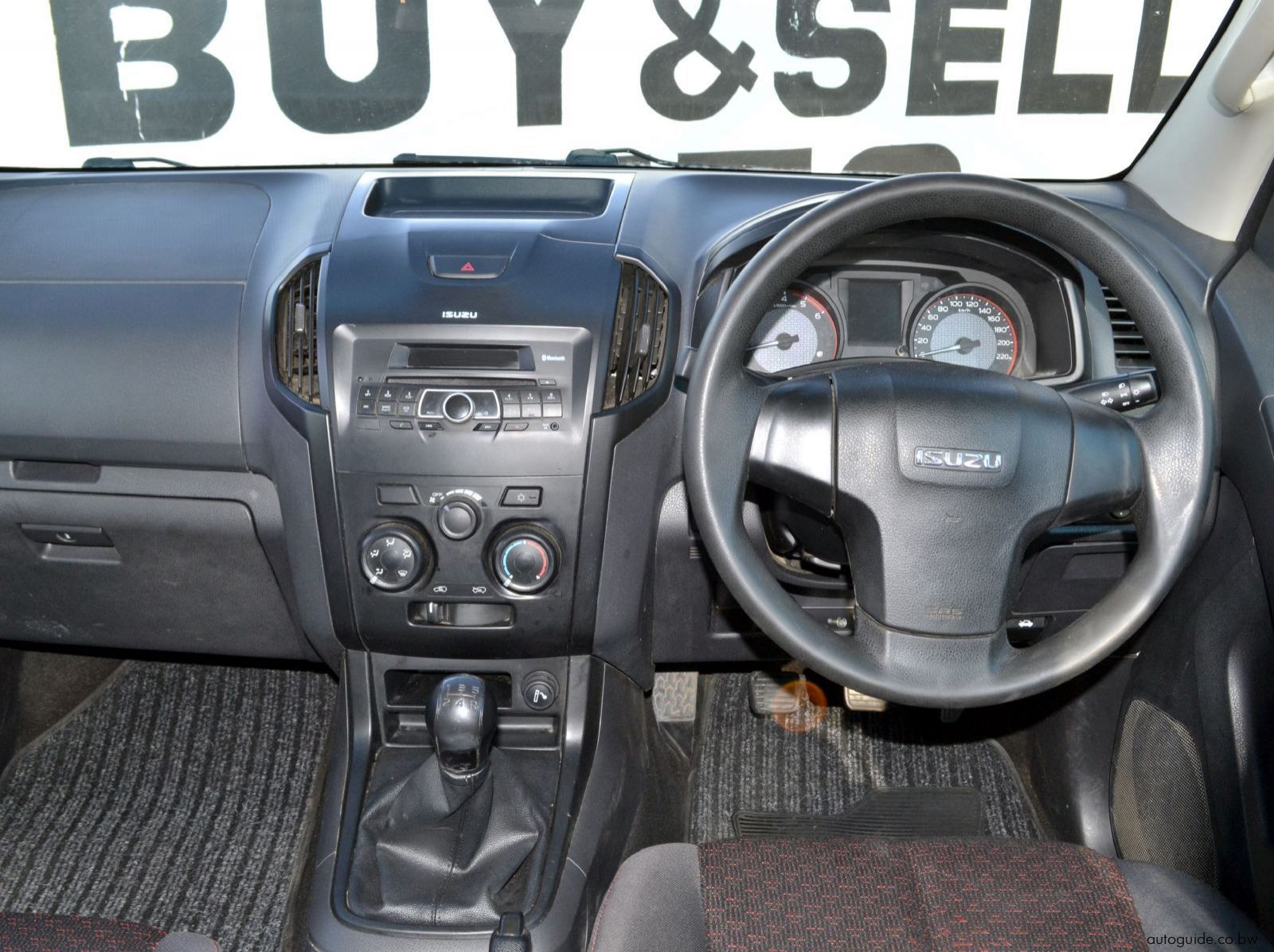 2019 Isuzu D-Max pictures