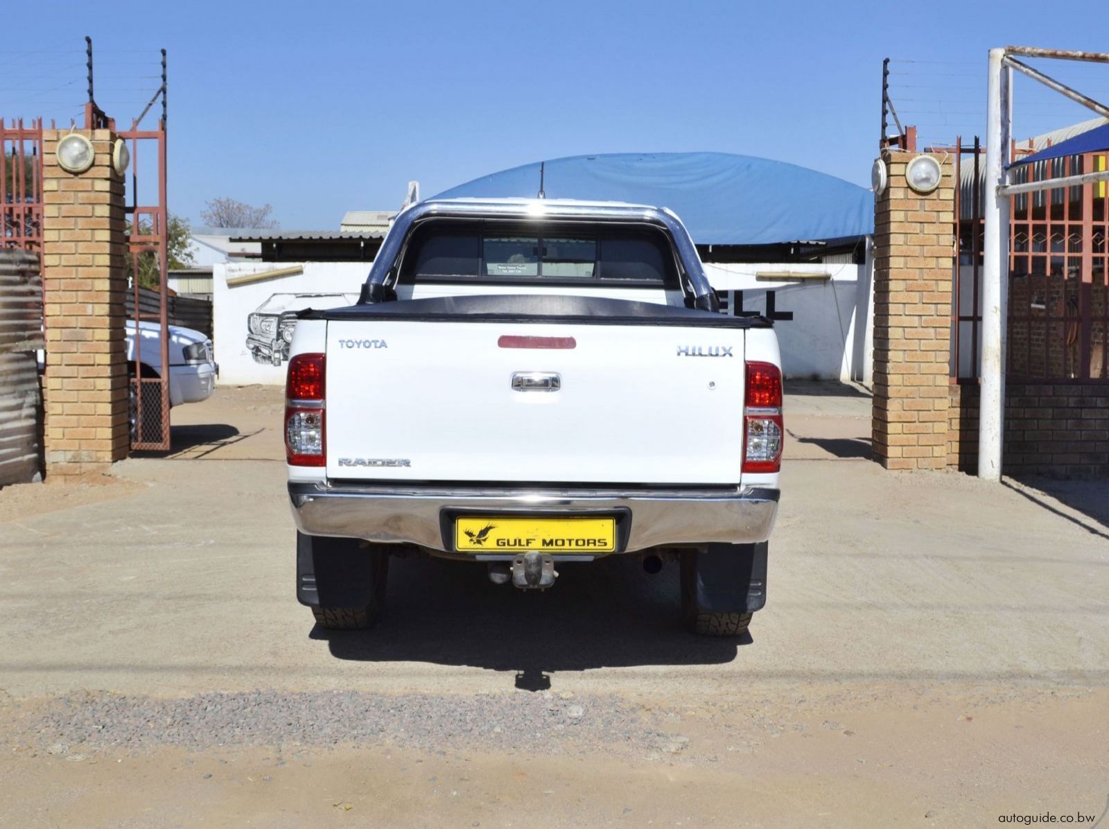 2013 Toyota Hilux vvti pictures