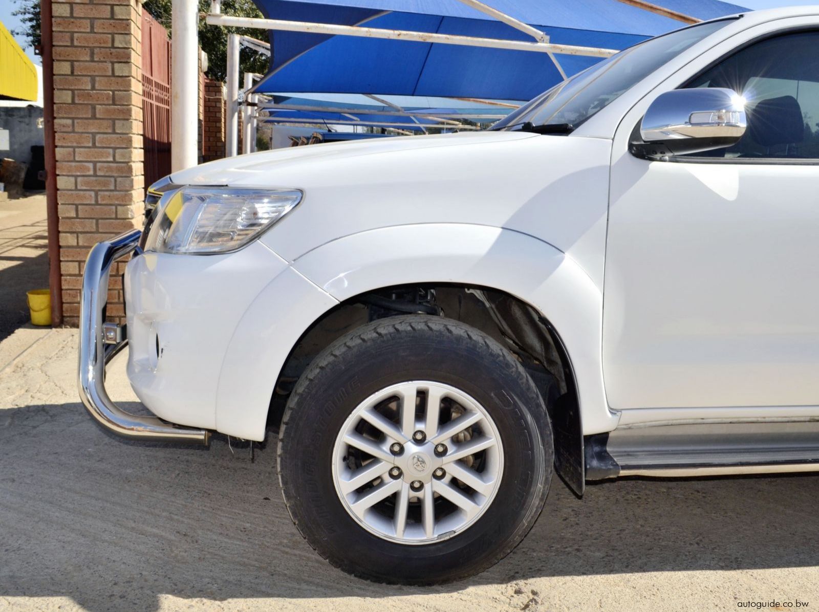 2013 Toyota Hilux vvti pictures