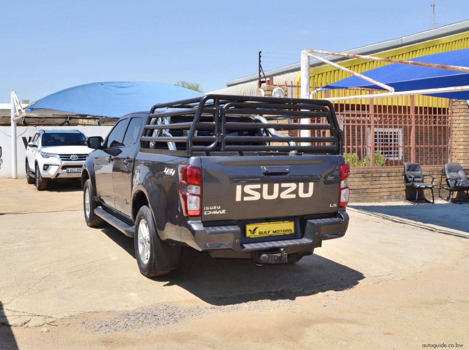 2024 Isuzu D-Max LS pictures