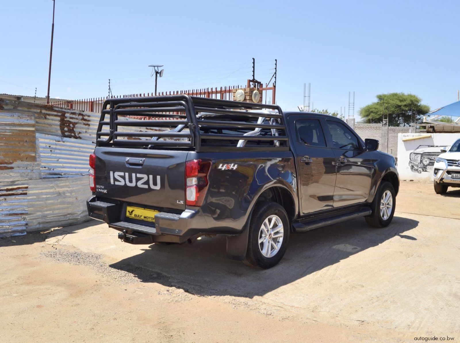 2024 Isuzu D-Max LS pictures