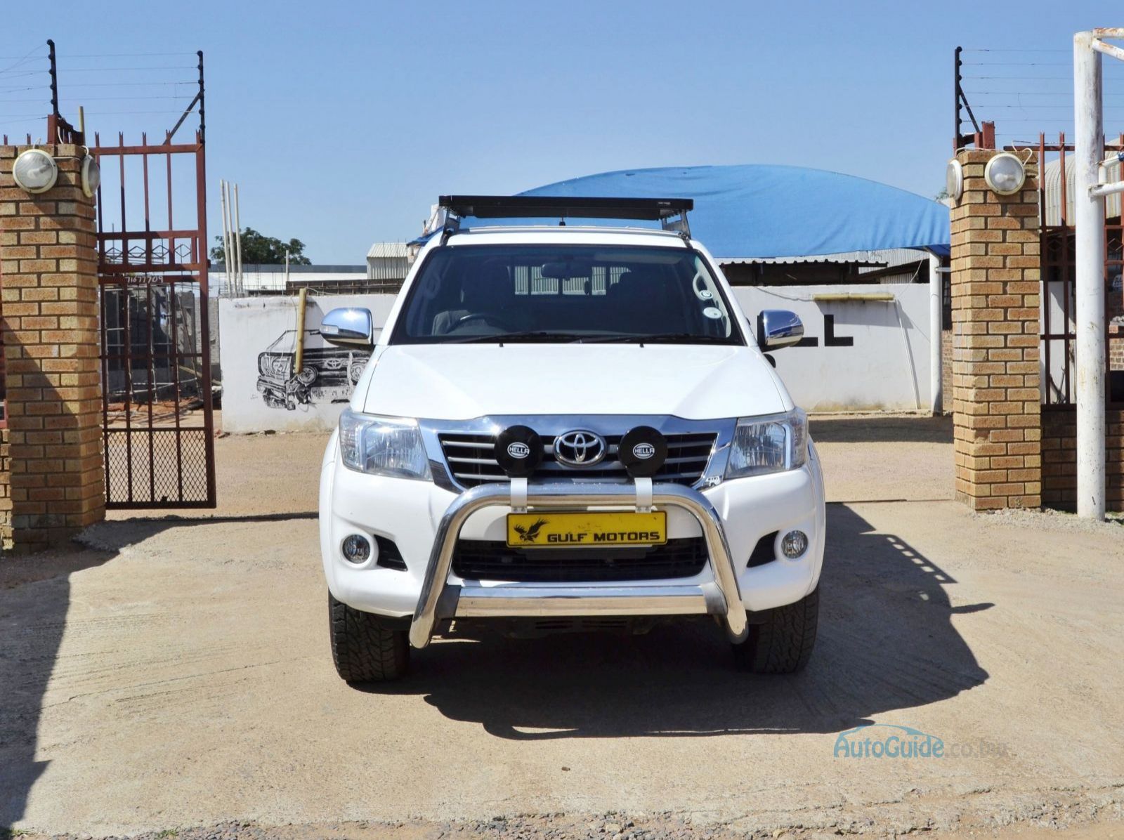 2011 Toyota Hilux vvti pictures