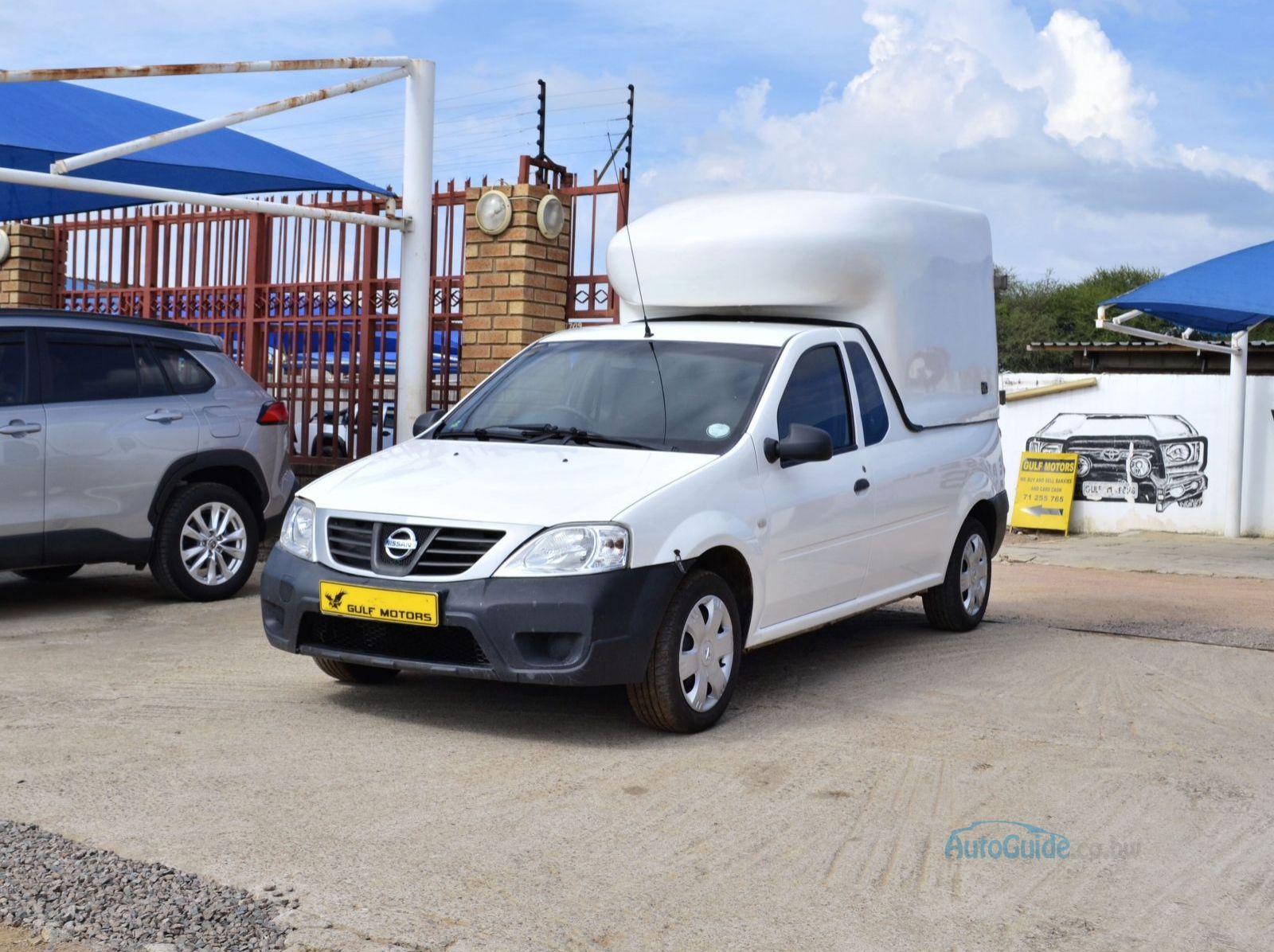 2019 Nissan NP200 pictures