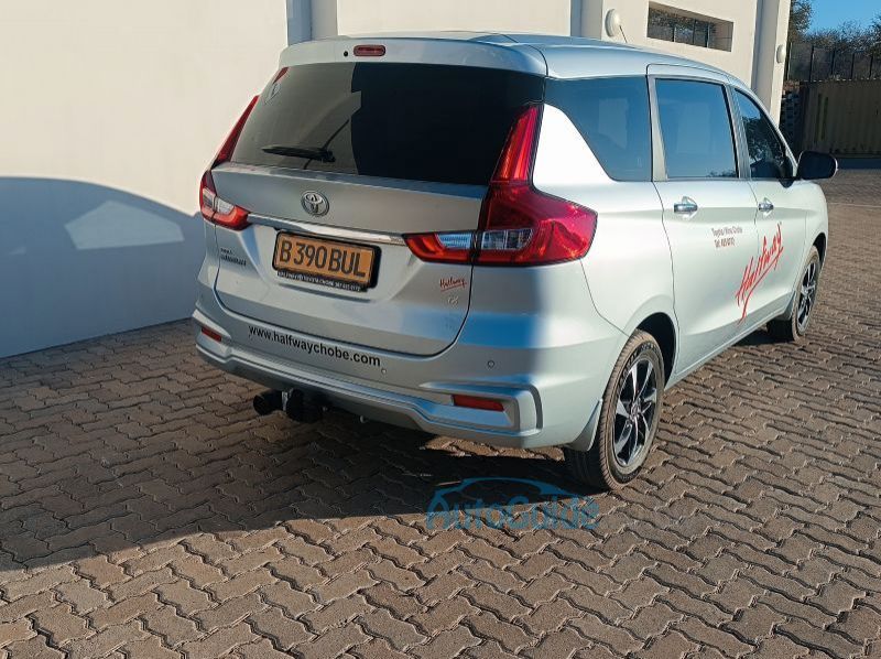 2024 Toyota Rumion pictures