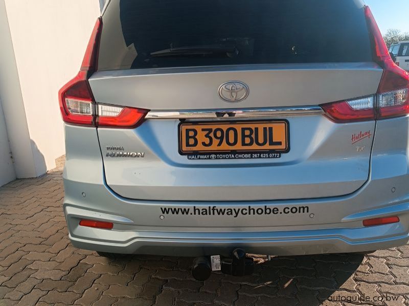 2024 Toyota Rumion pictures