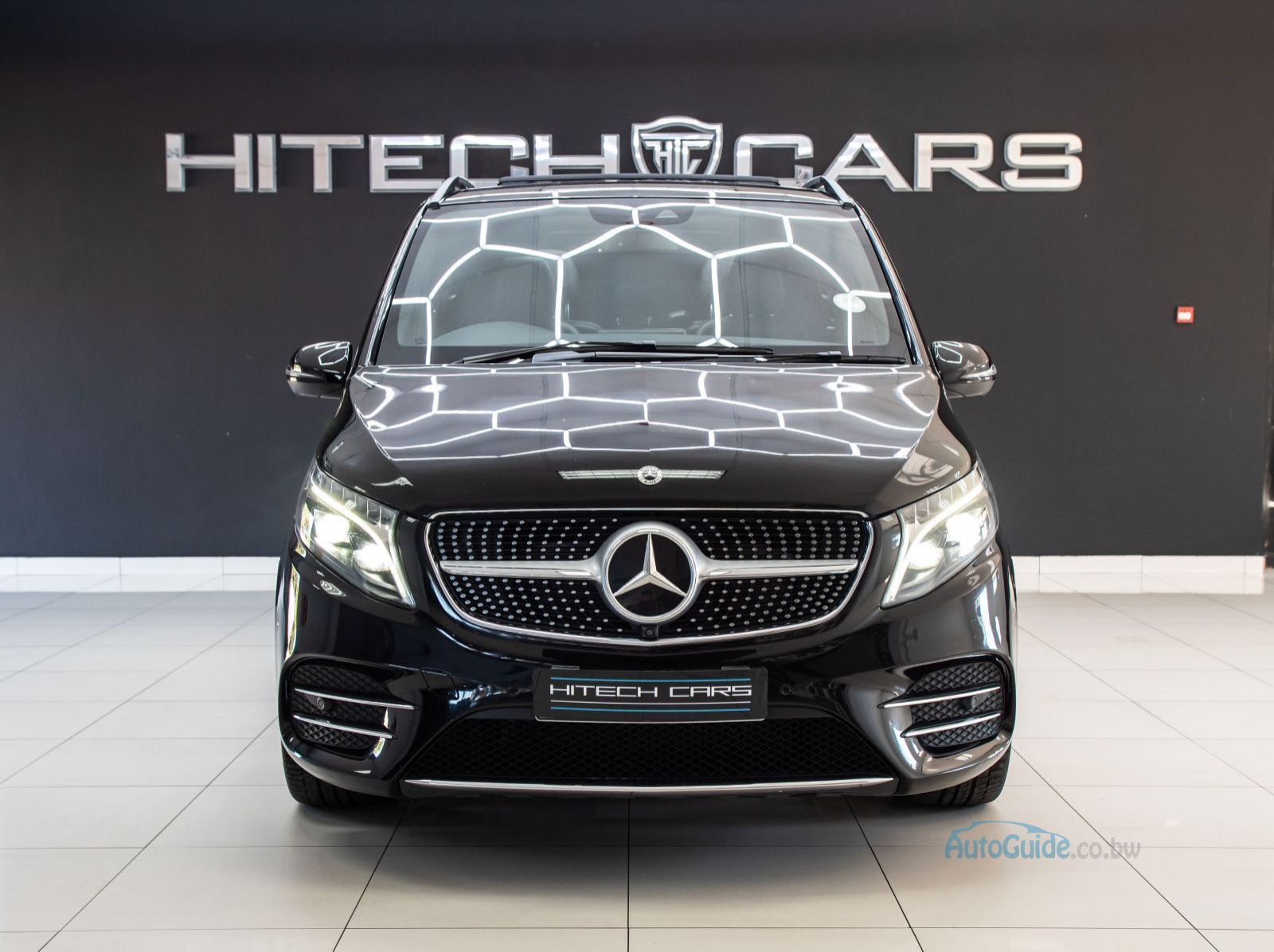 2023 Mercedes-Benz V300D pictures