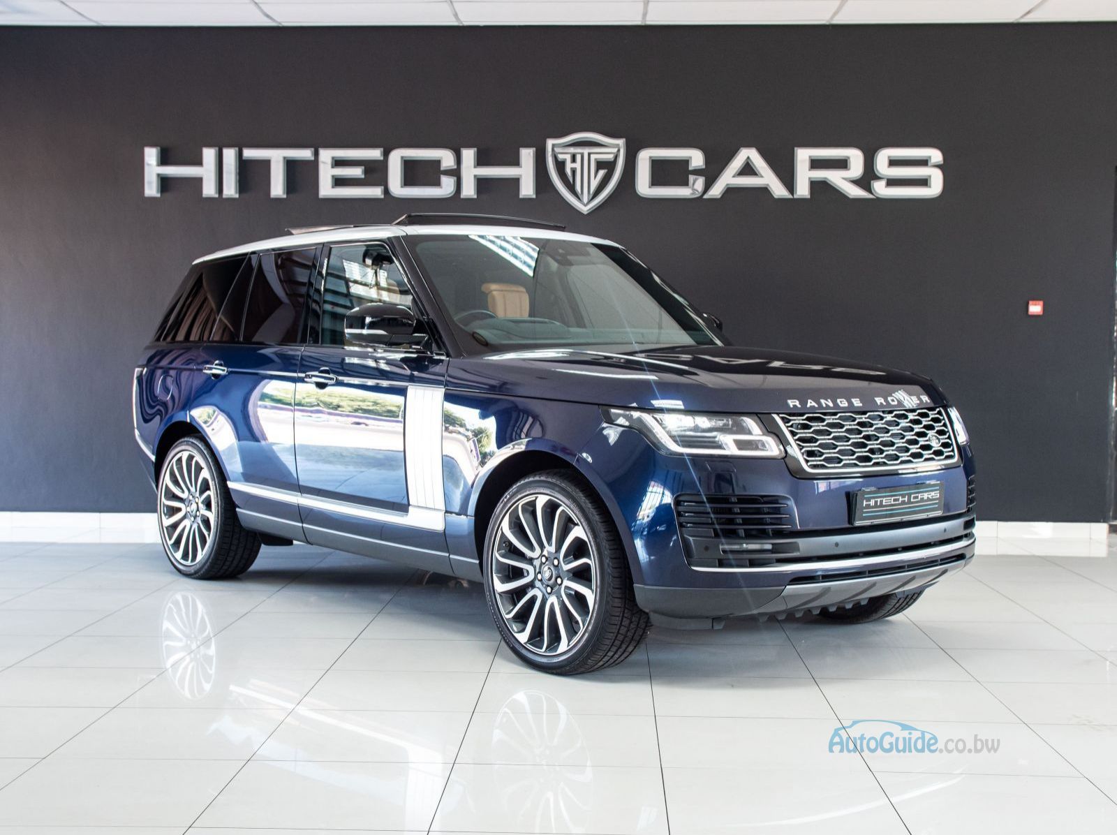 2018 Range Rover Voque SE SD V8 pictures