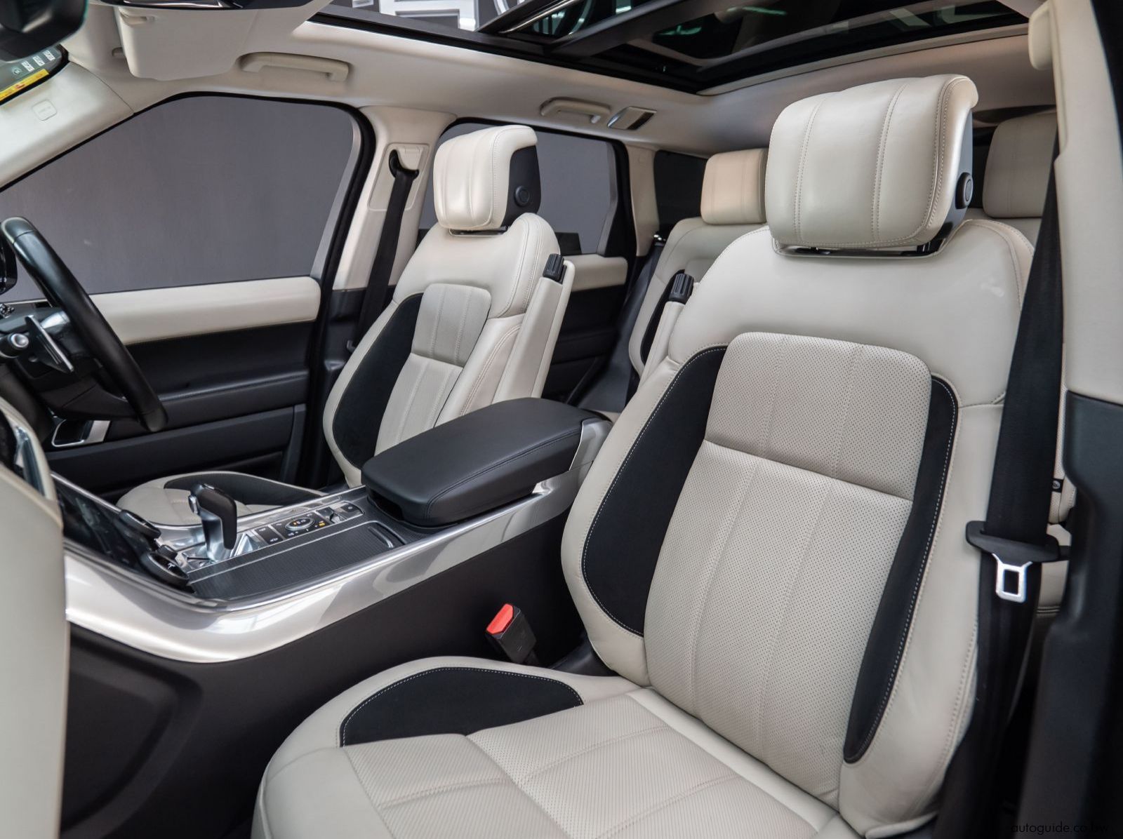 2018 Range Rover Sport V8 Supercharged pictures