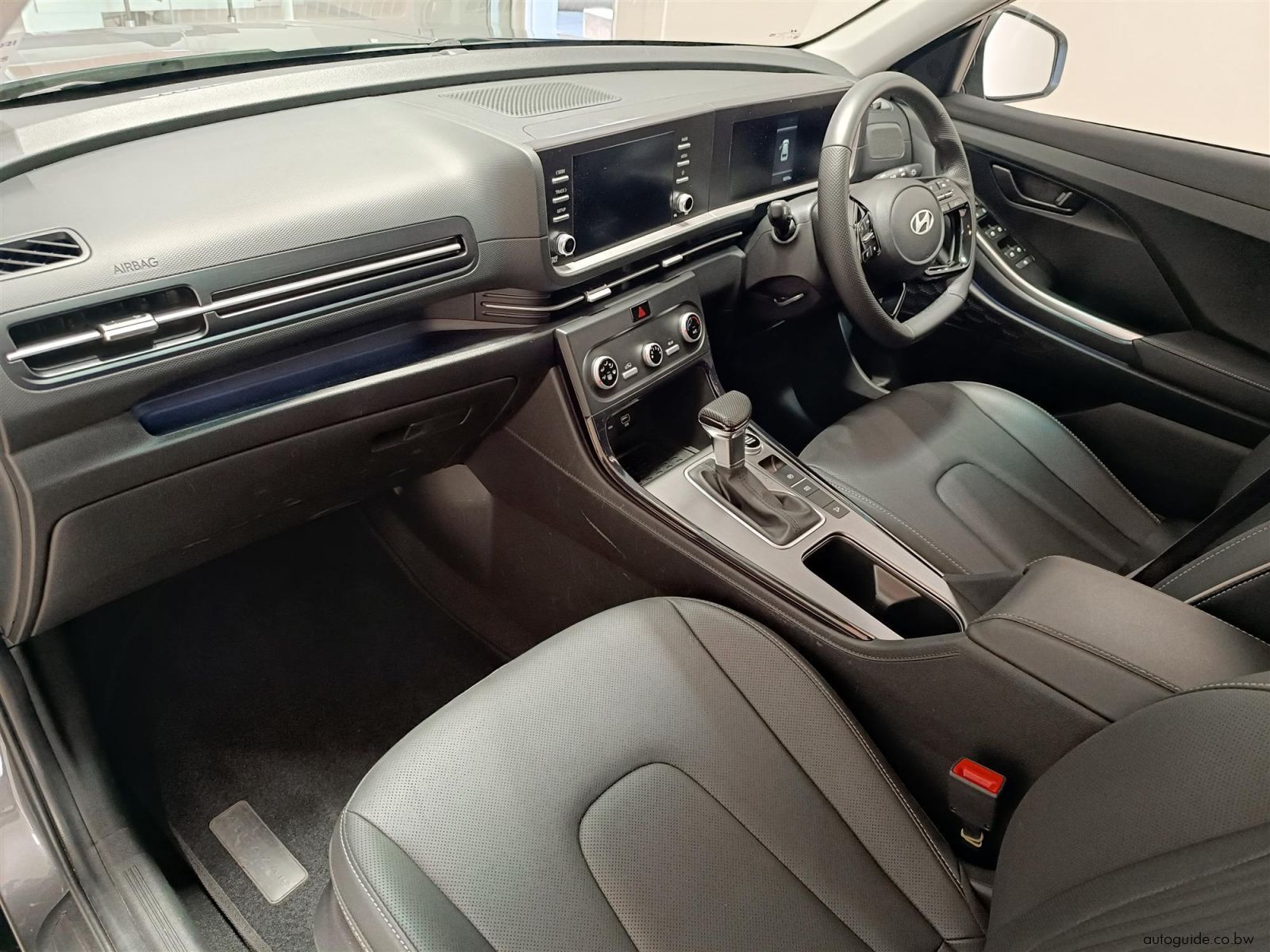 2025 Hyundai Alcazar 2.0 Executive 7 Seater photo