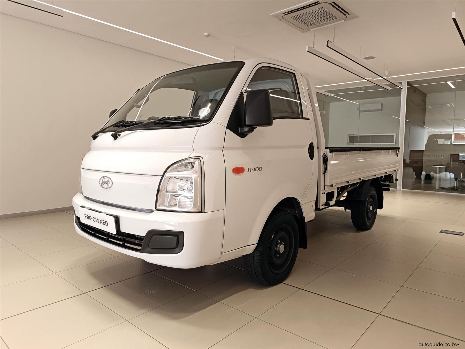 2025 Hyundai H-100 2.6D 1.3Ton photo