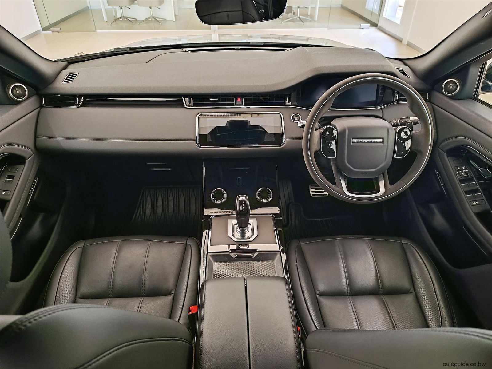 2019 Range Rover Evoque 2.0D 132kW SE photo