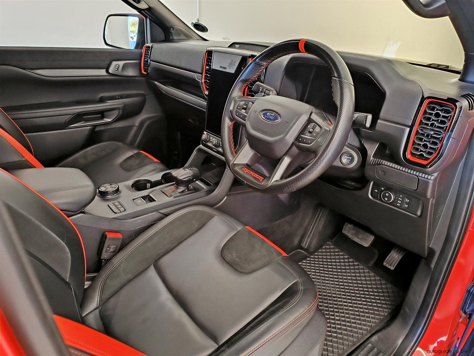 2023 Ford Raptor V6 photo