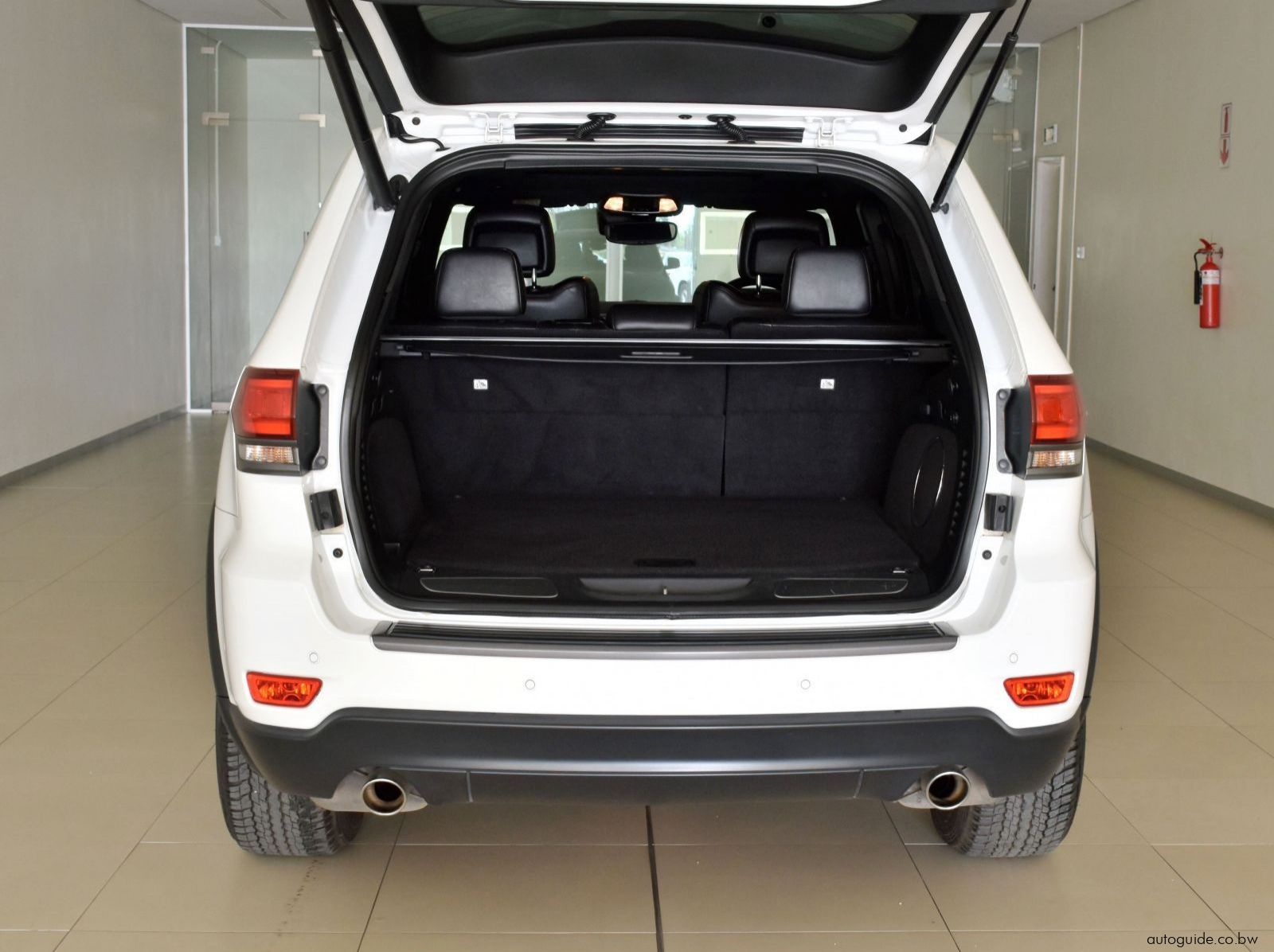 2018 Jeep Grand Cherokee Trailhawk V6 pictures