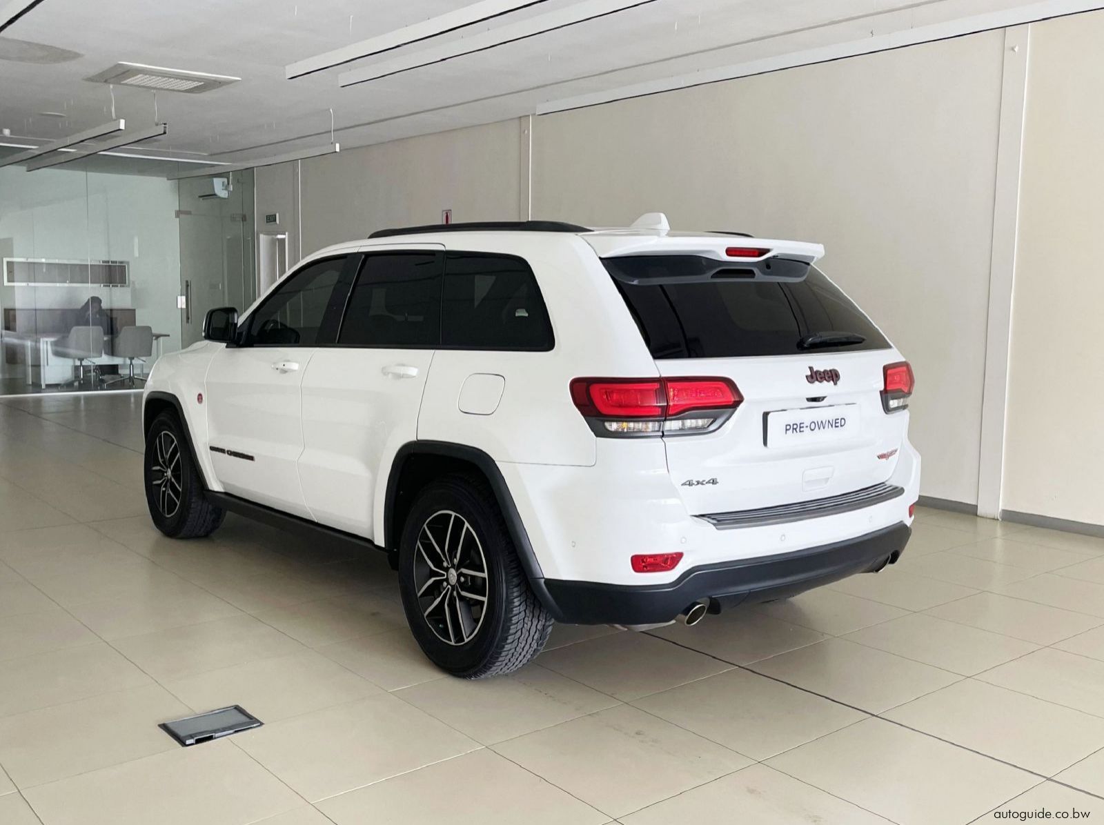 2018 Jeep Grand Cherokee Trailhawk V6 pictures