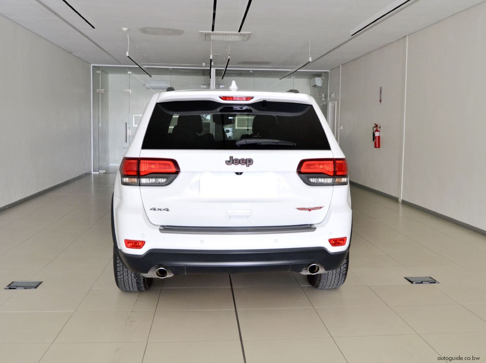 2018 Jeep Grand Cherokee Trailhawk V6 pictures