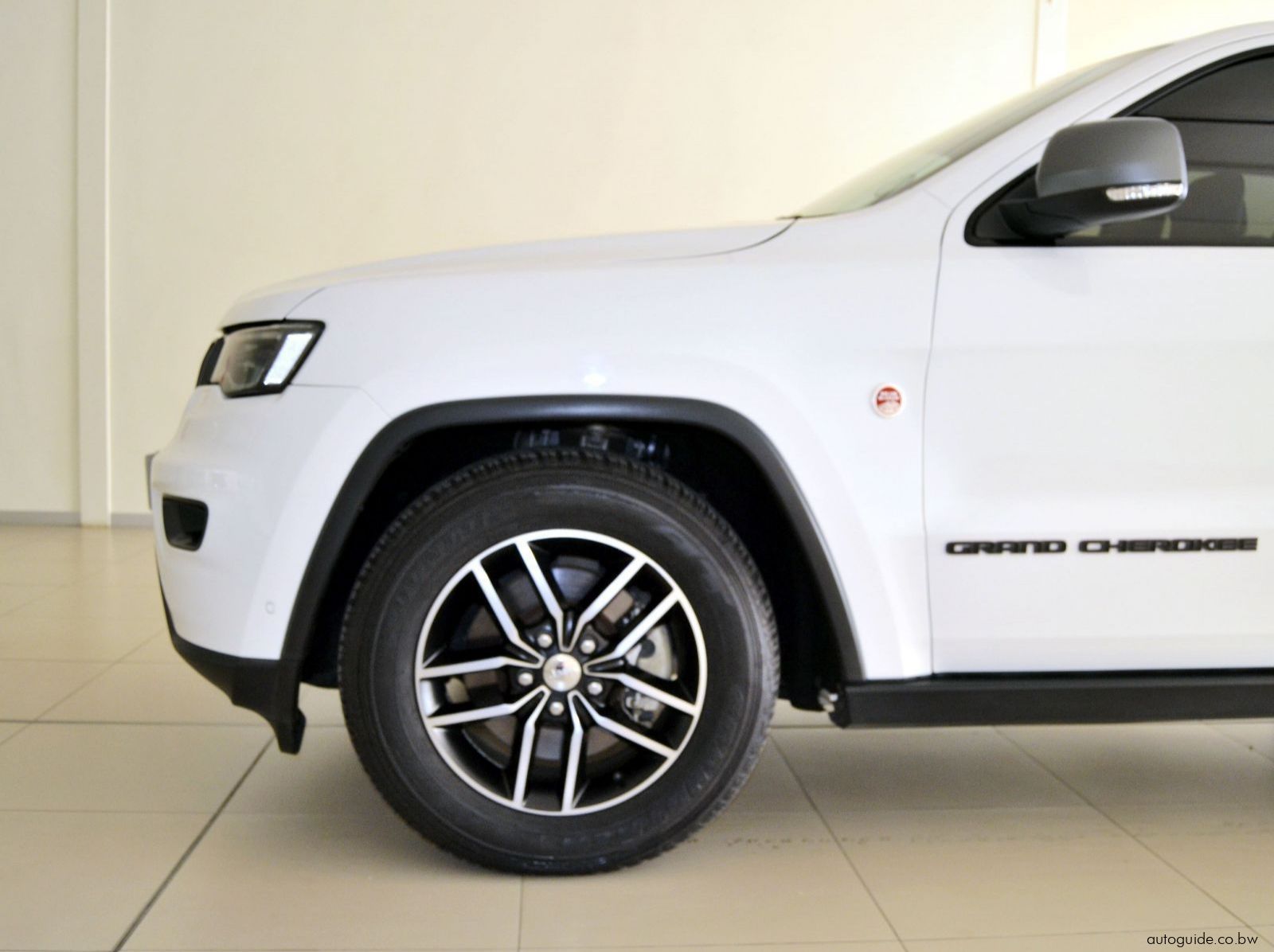2018 Jeep Grand Cherokee Trailhawk V6 pictures