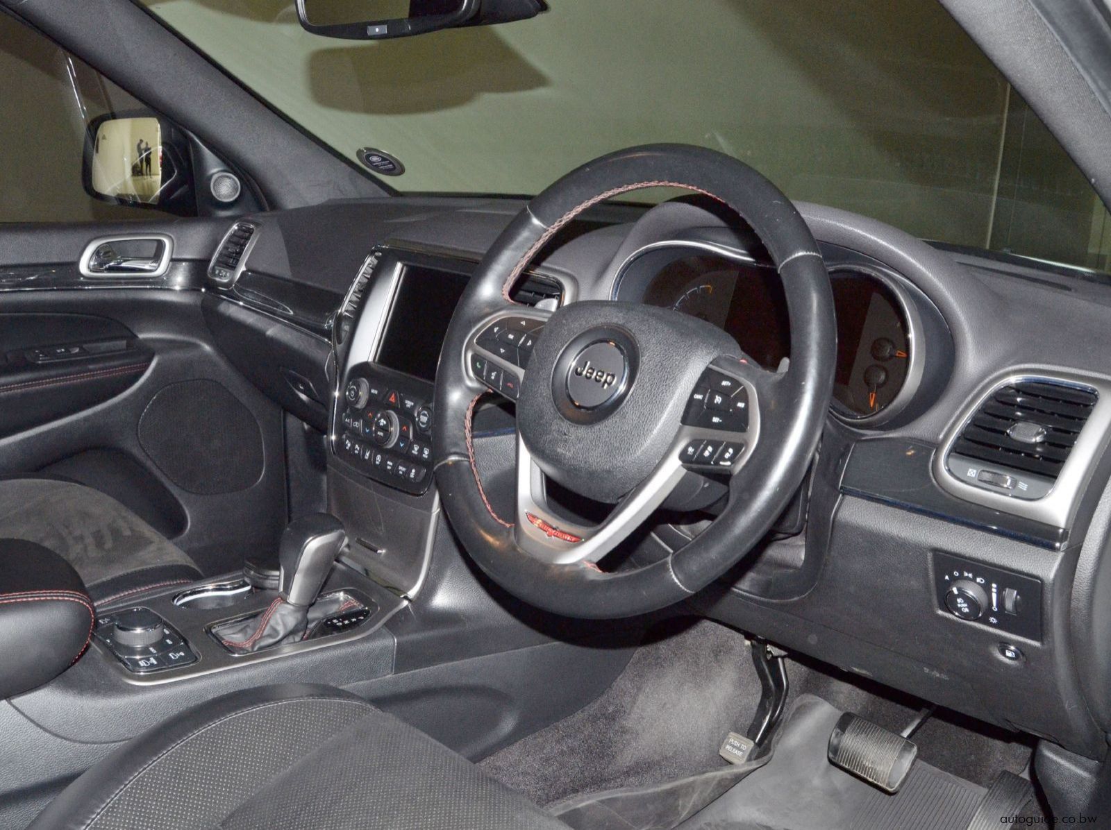 2018 Jeep Grand Cherokee Trailhawk V6 pictures