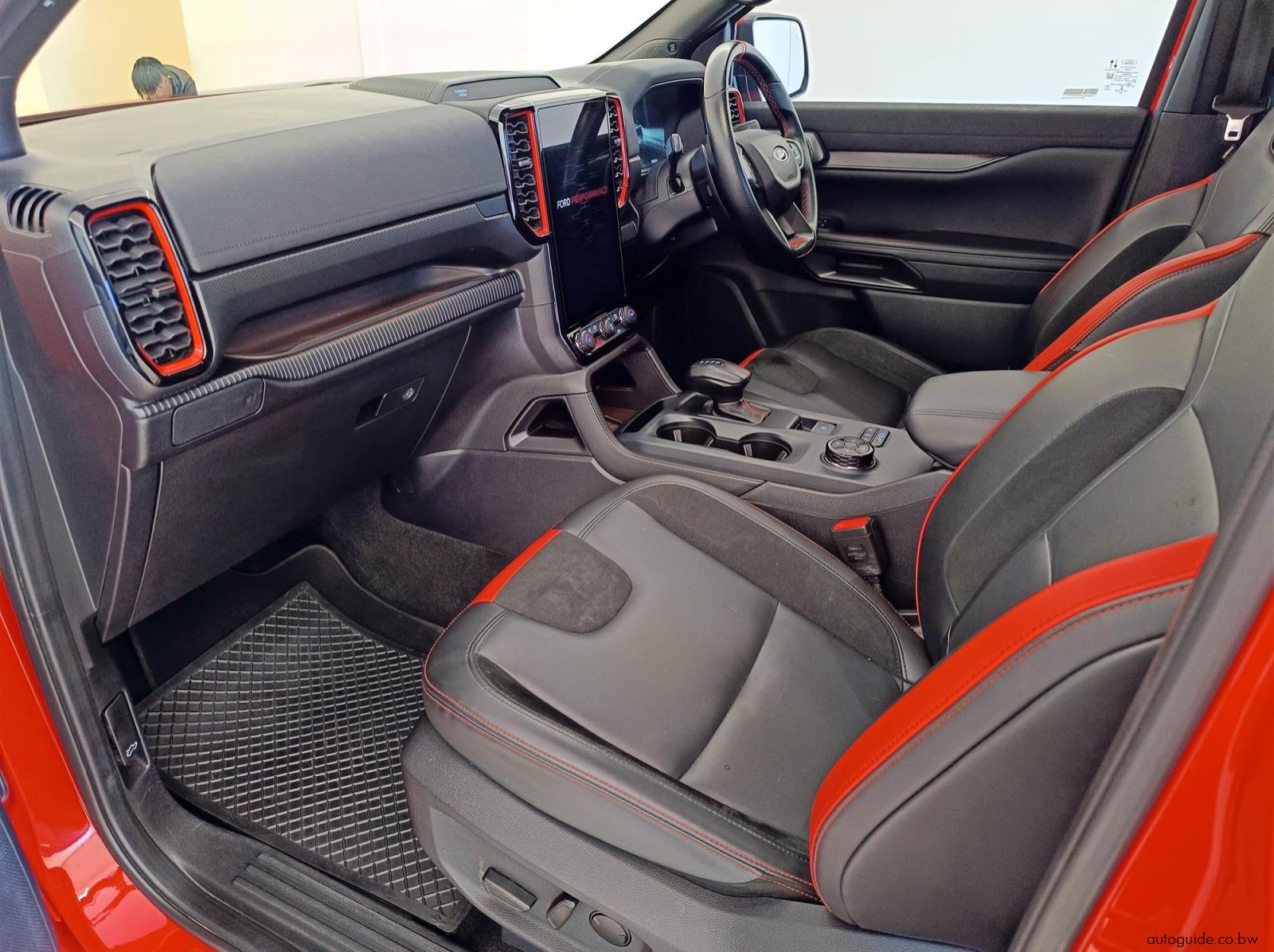 2023 Ford Raptor V6 pictures
