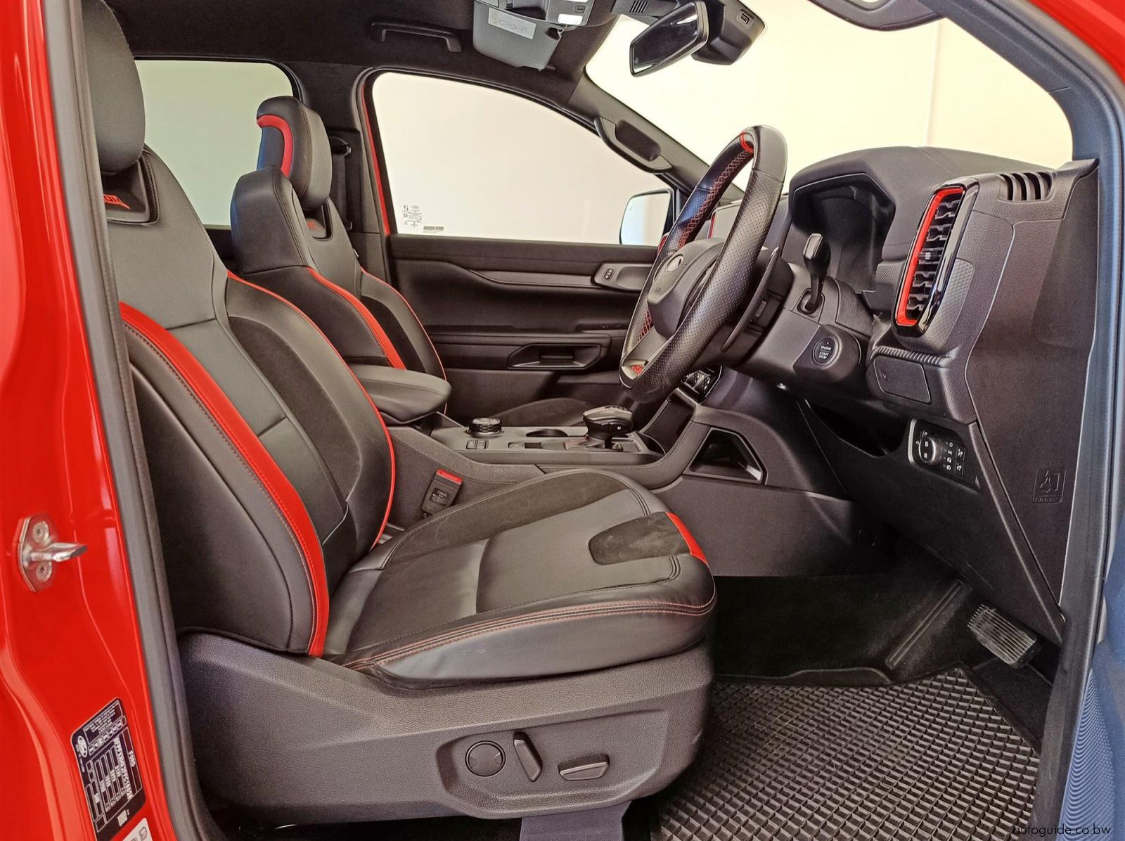 2023 Ford Raptor V6 pictures