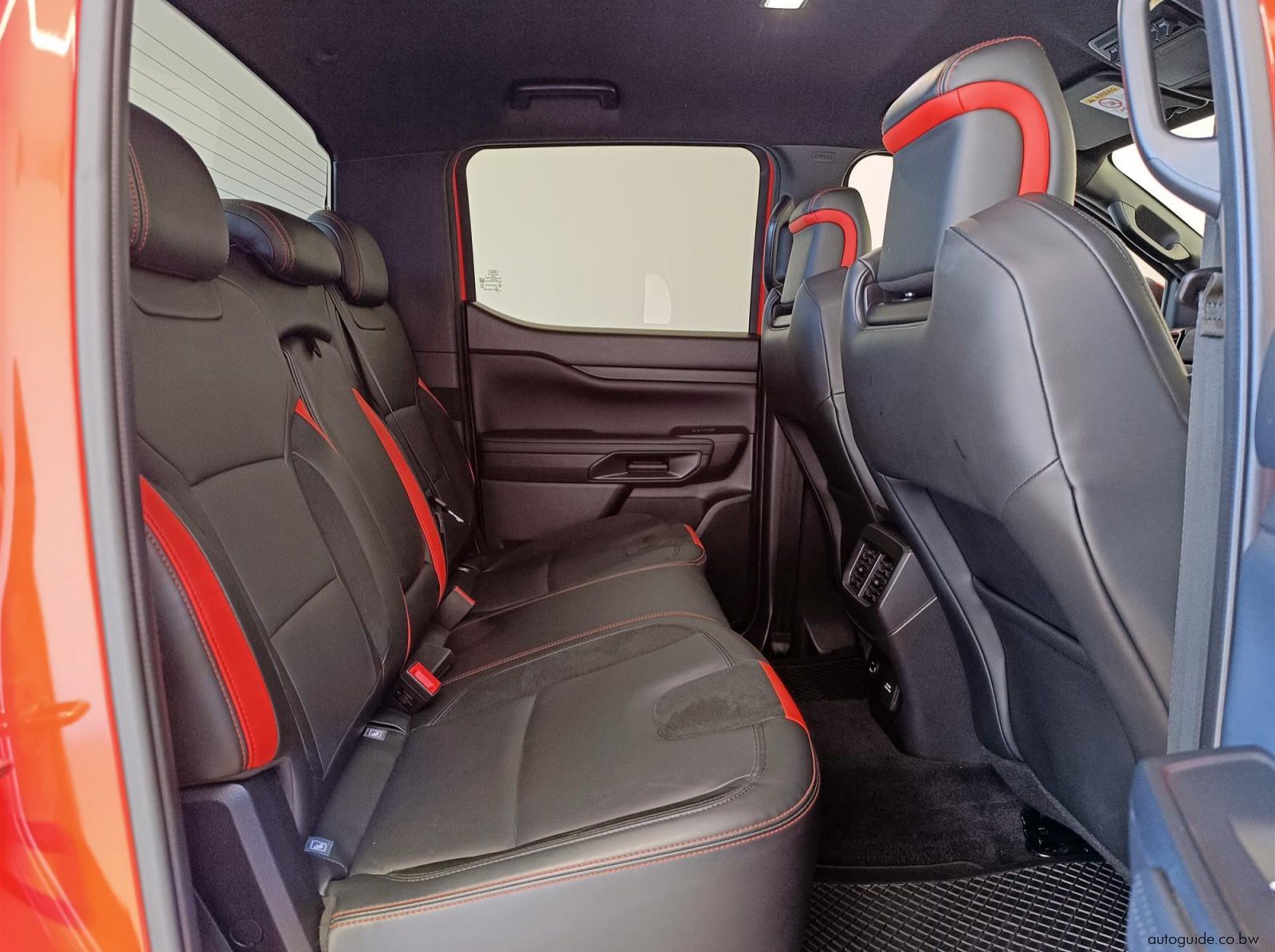 2023 Ford Raptor V6 pictures