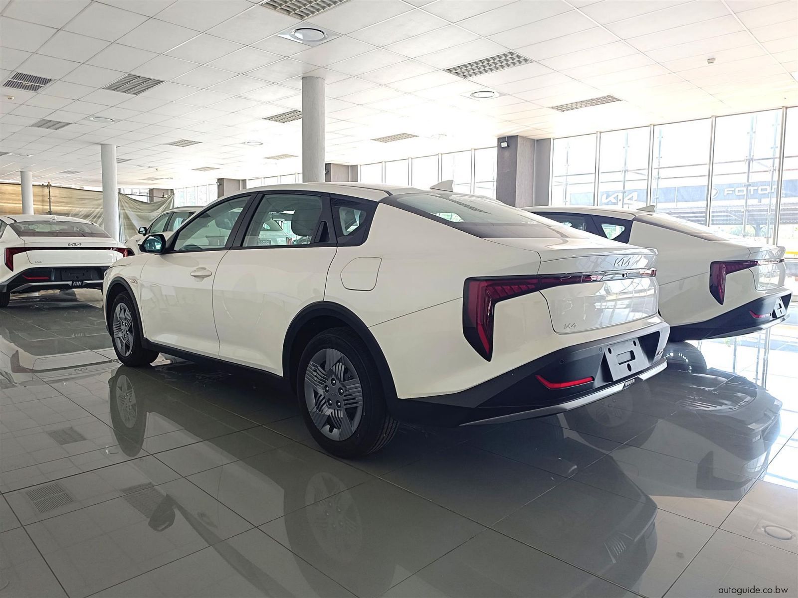 2025 Kia K4 photo