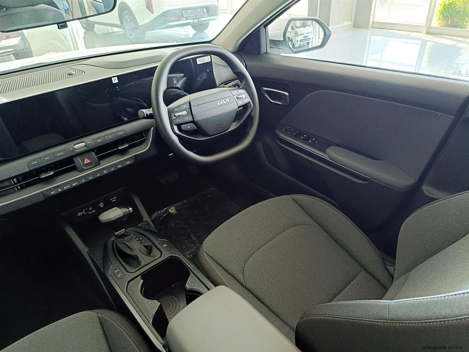 2025 Kia K4 photo
