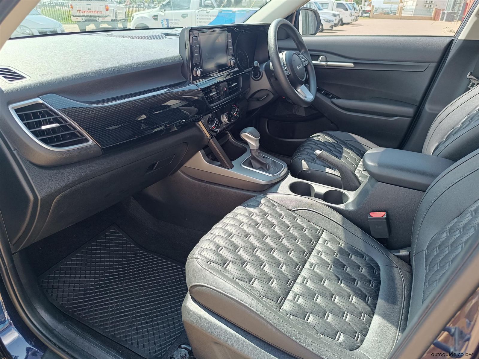 2023 Kia Seltos photo