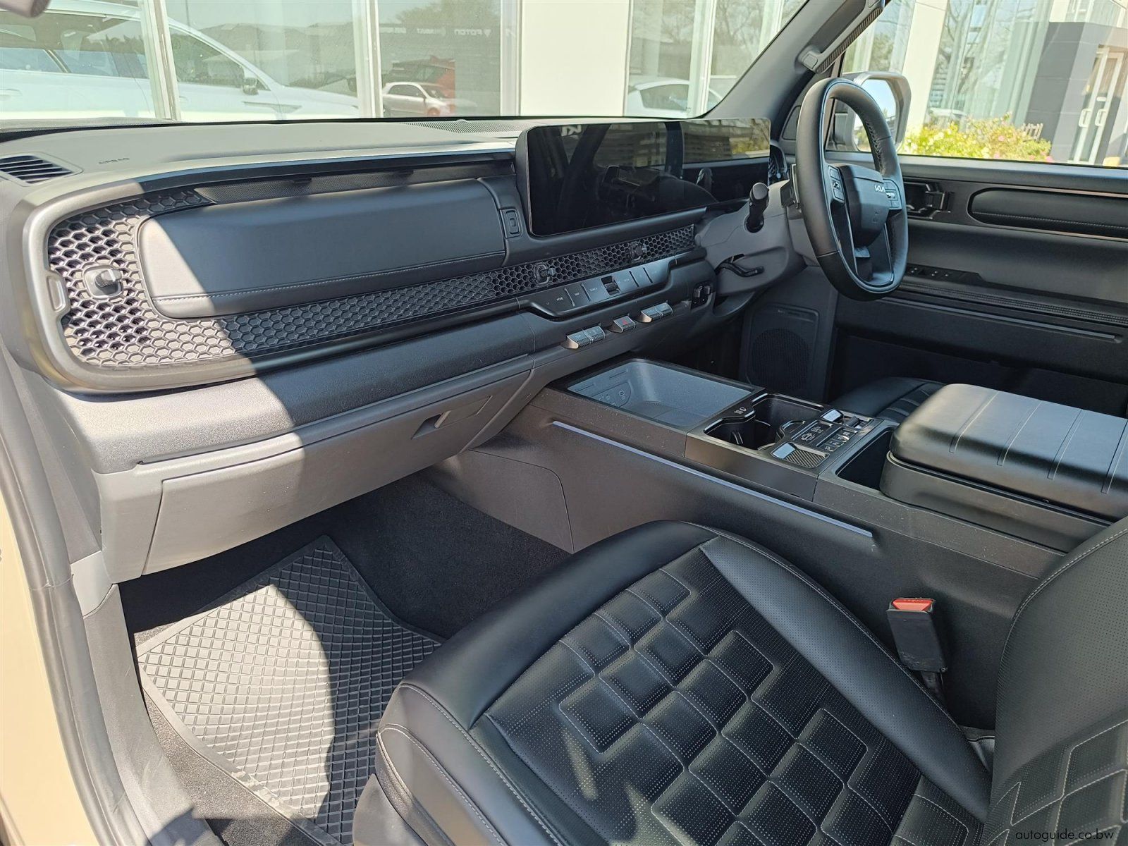 2025 Kia Tasman X Line 2.2T 4x4 photo