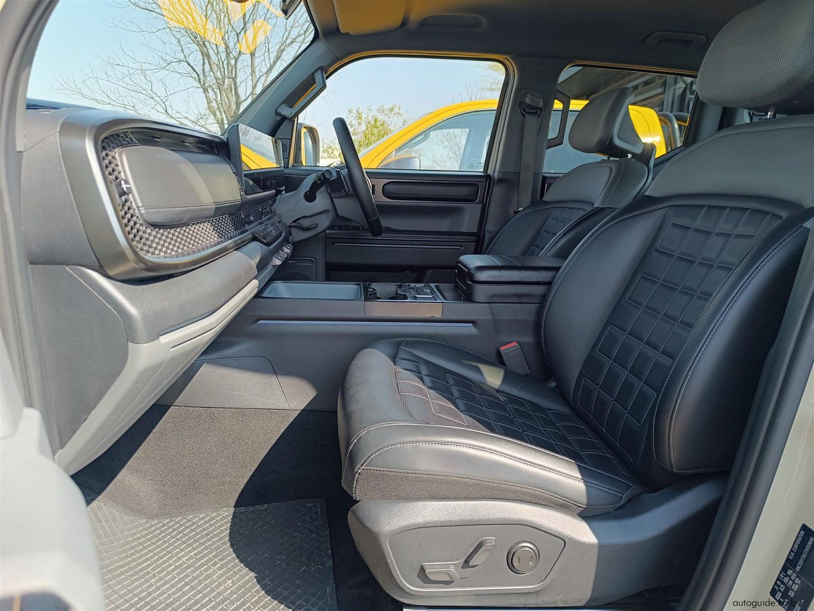 2025 Kia Tasman X Line 2.2T 4x4 photo