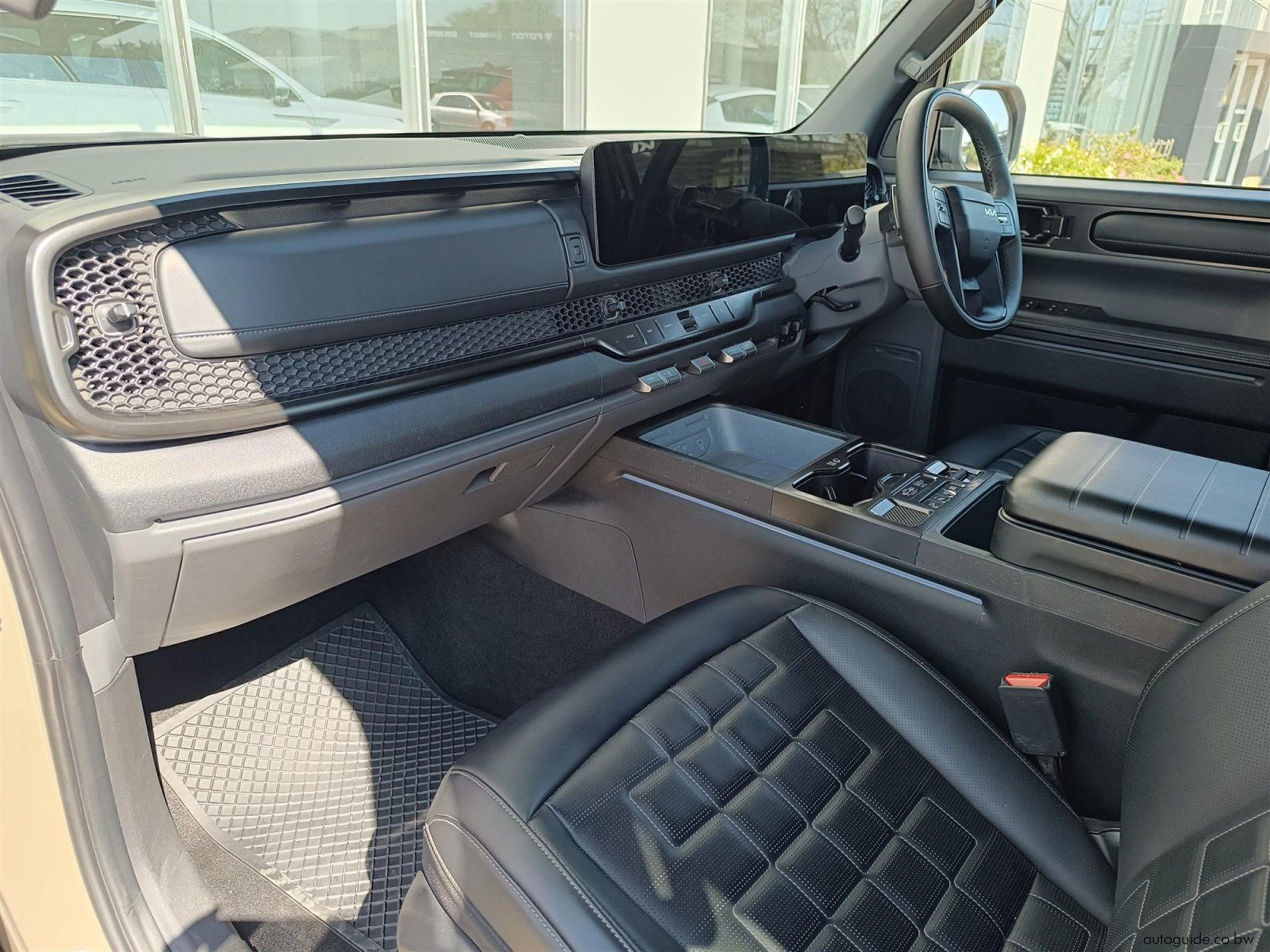 2025 Kia Tasman X Line 2.2T 4x4 photo