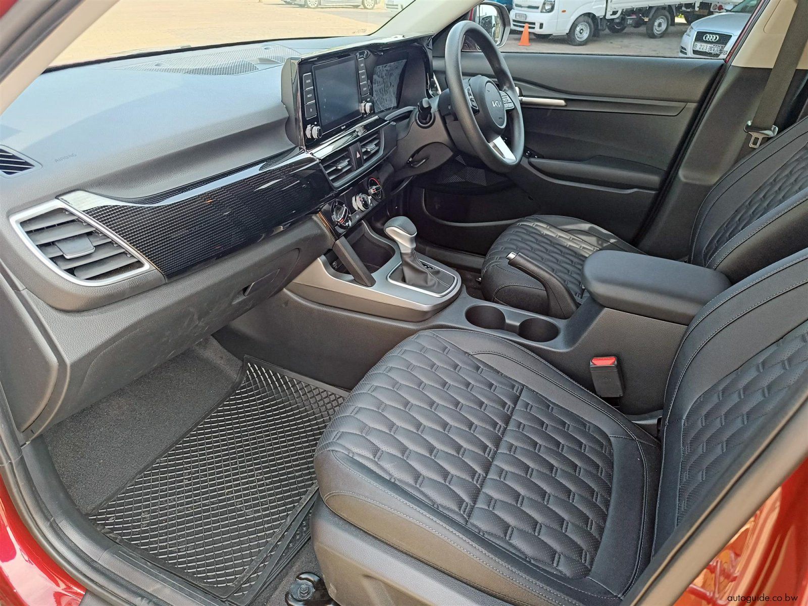 2023 Kia Seltos photo