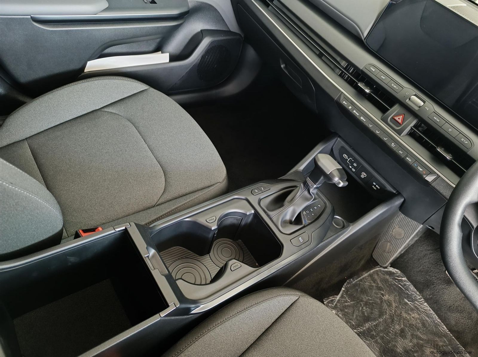 2025 Kia K4 pictures