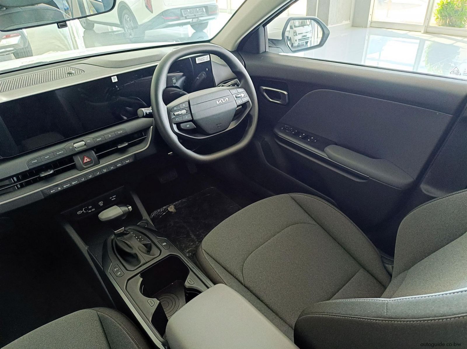 2025 Kia K4 pictures