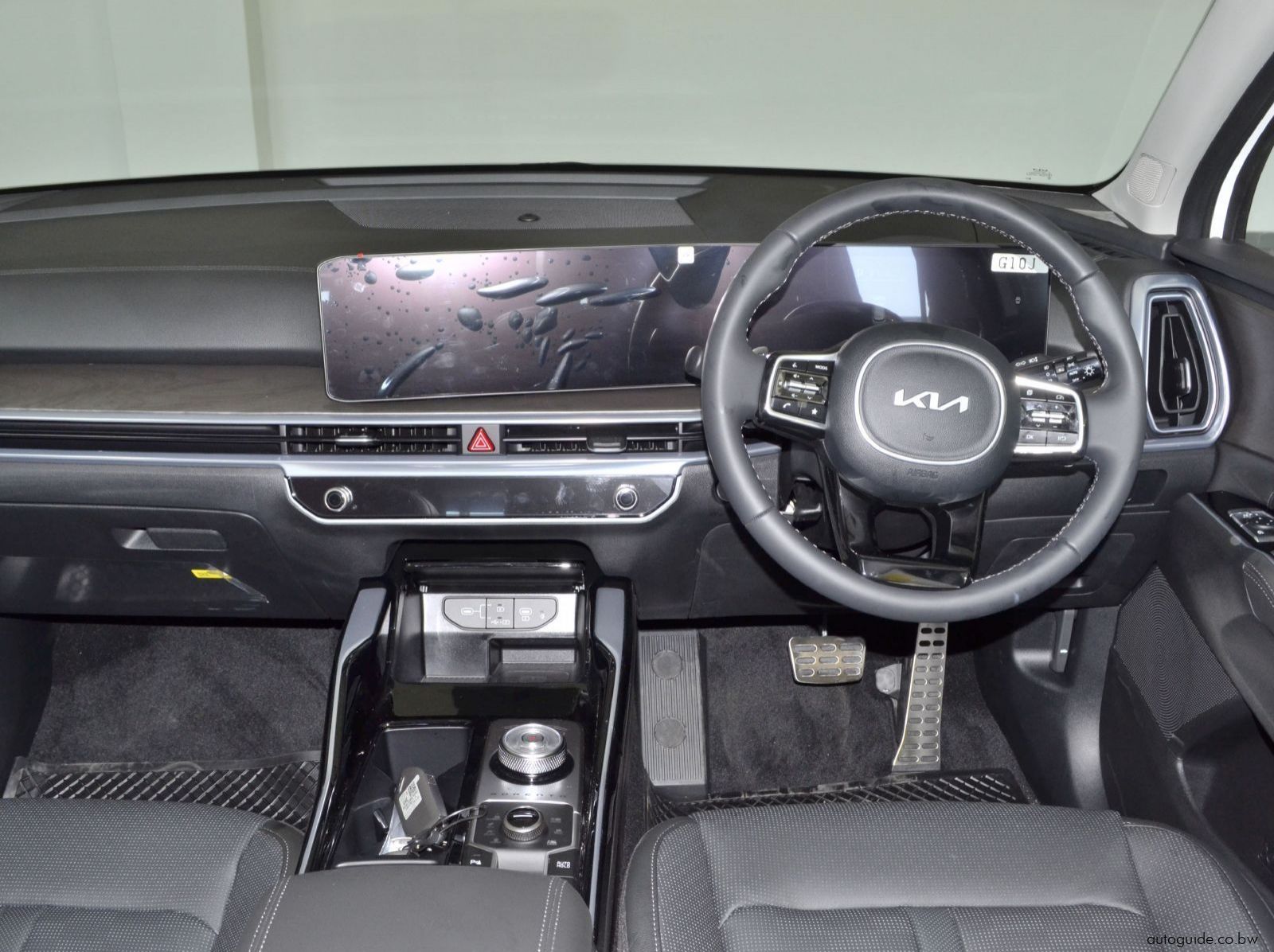 2025 Kia Sorento - 7 Seater pictures