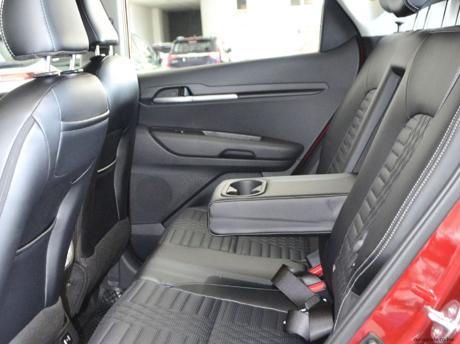 2025 Kia Sonet pictures