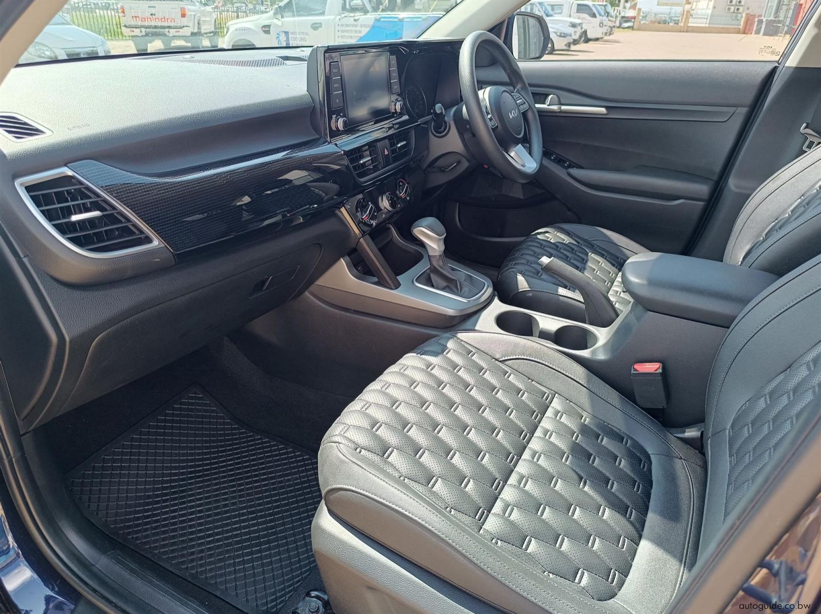 2023 Kia Seltos pictures