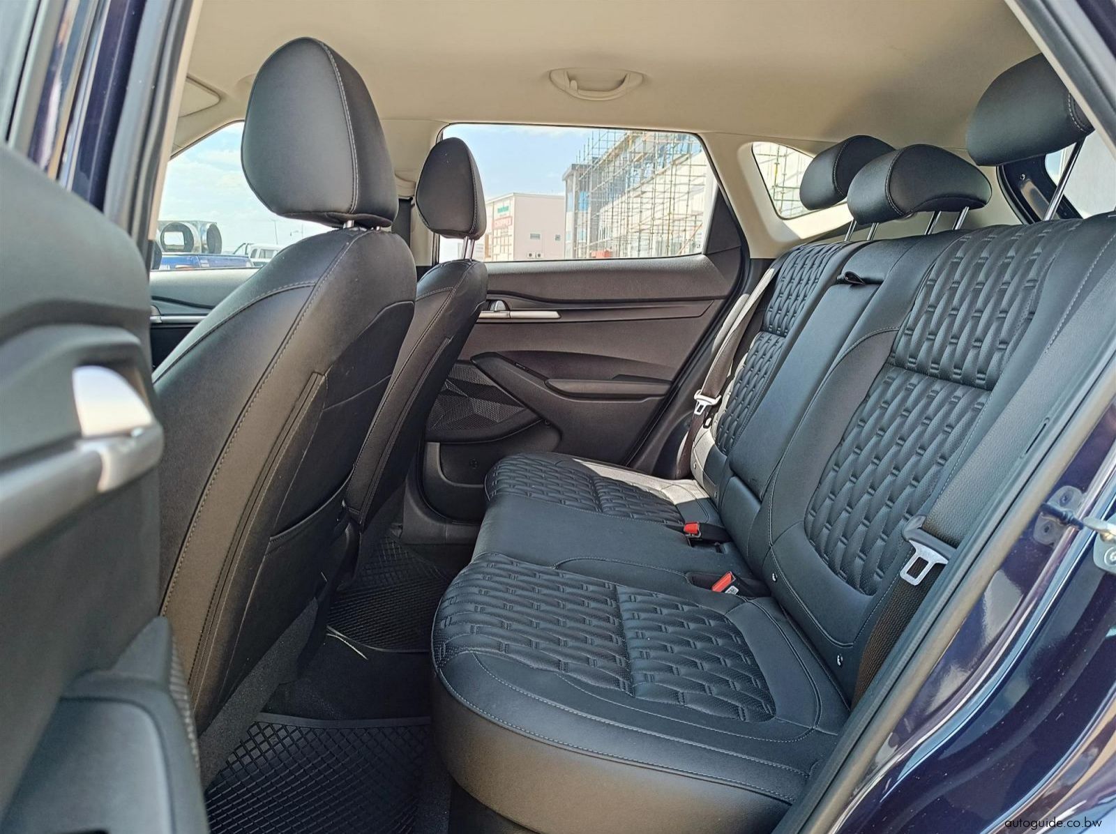 2023 Kia Seltos pictures