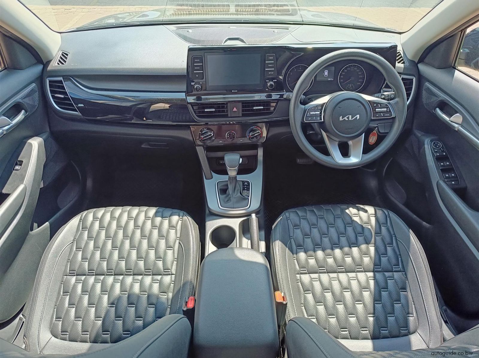 2023 Kia Seltos pictures