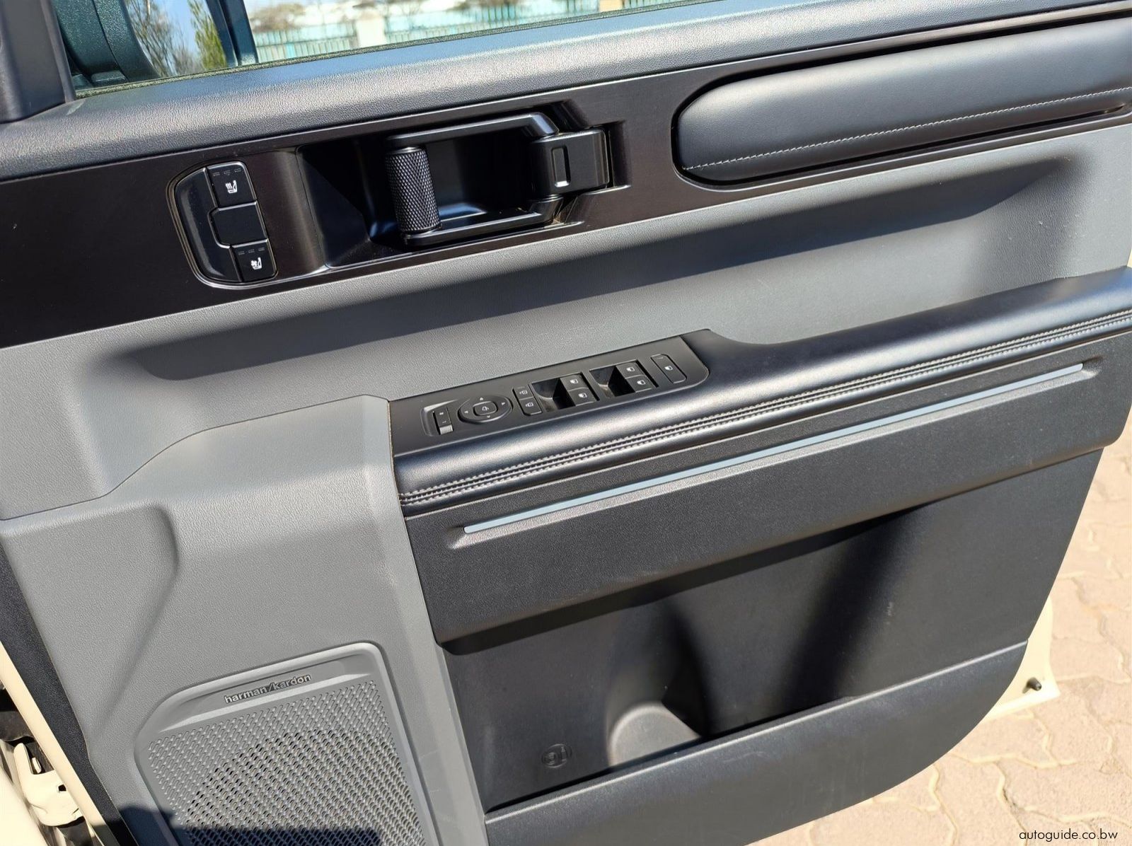 2025 Kia Tasman X Line 2.2T 4x4 pictures