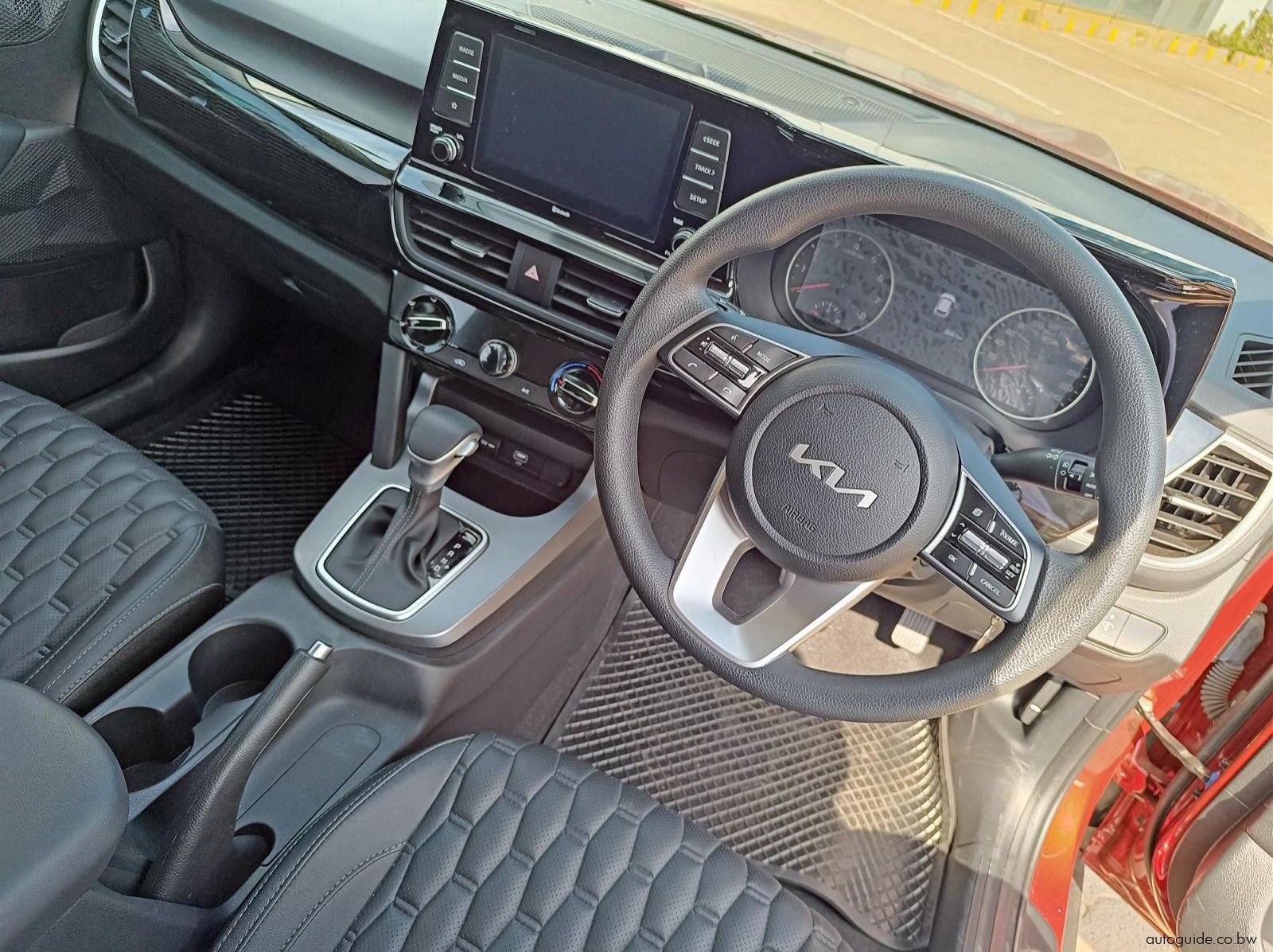 2023 Kia Seltos pictures